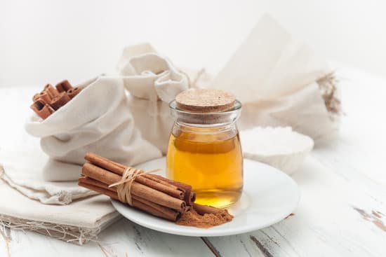 Honey and Cinnamon Mask