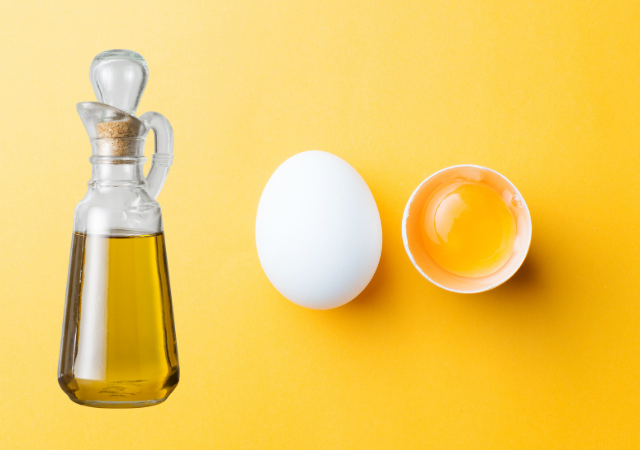 egg yolk with olive oil